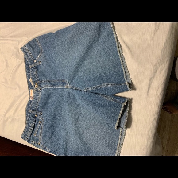 Clothes - Picture 1 of 1